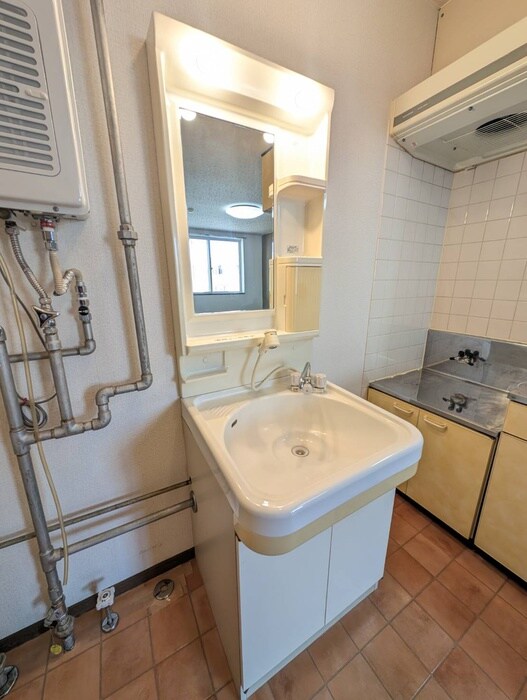 物件内観写真12　(洗面)