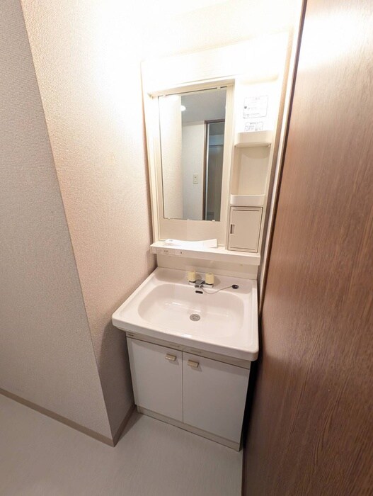 物件内観写真12　(洗面)