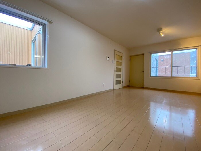 物件内観写真4　(居室)