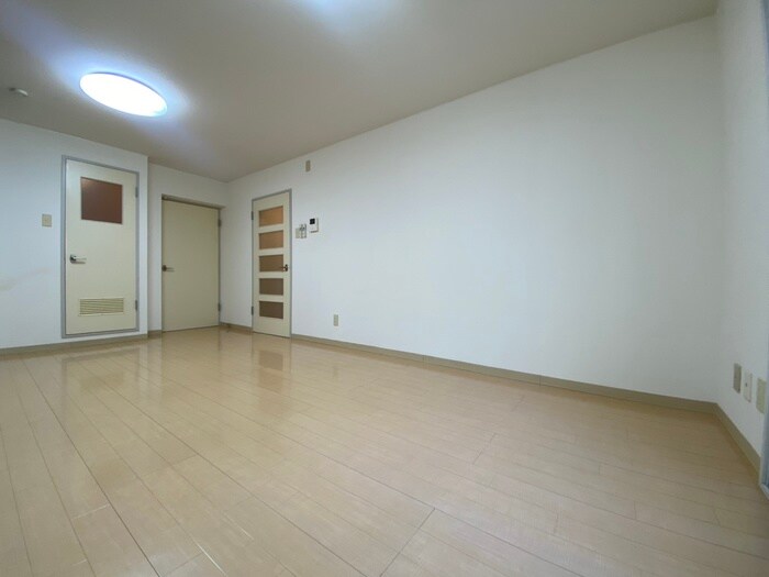 物件内観写真4　(居室)