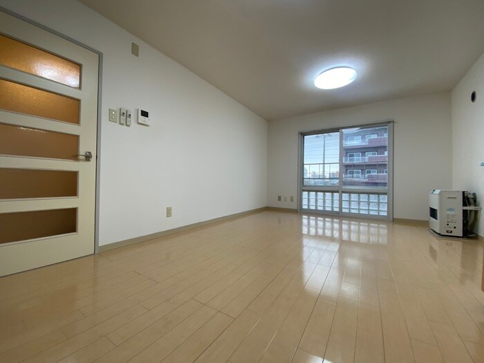 物件内観写真5　(居室)