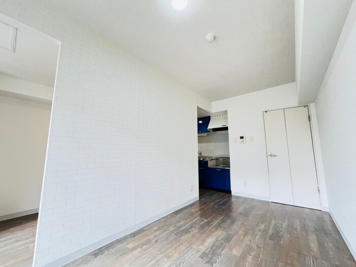 物件内観写真10　(居室)