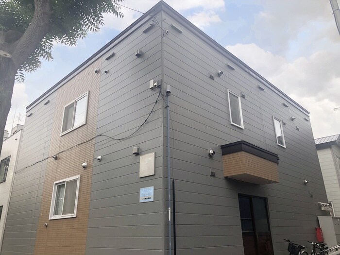 物件外観写真1　(外観写真)