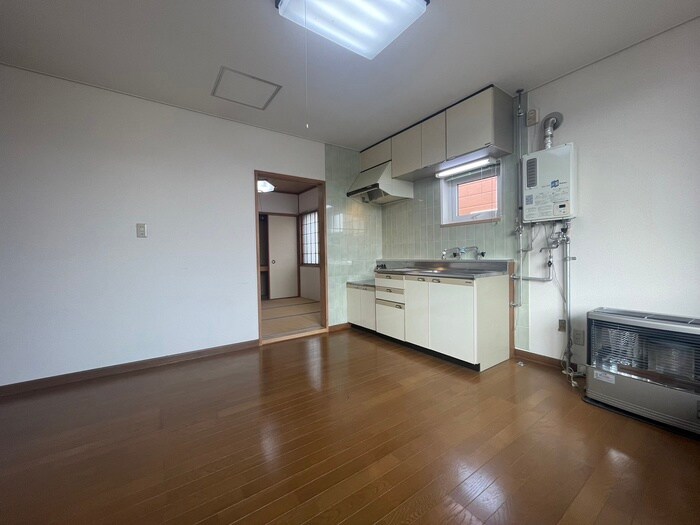 物件内観写真4　(居室)