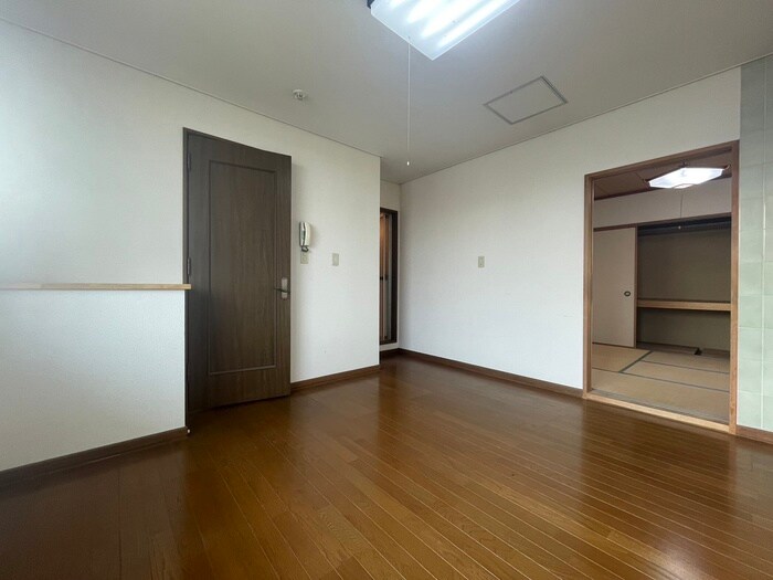 物件内観写真5　(居室)