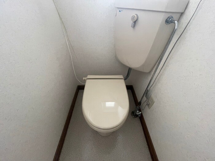 物件内観写真13　(トイレ)