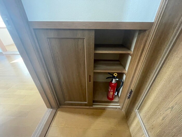 物件内観写真15　(靴箱)