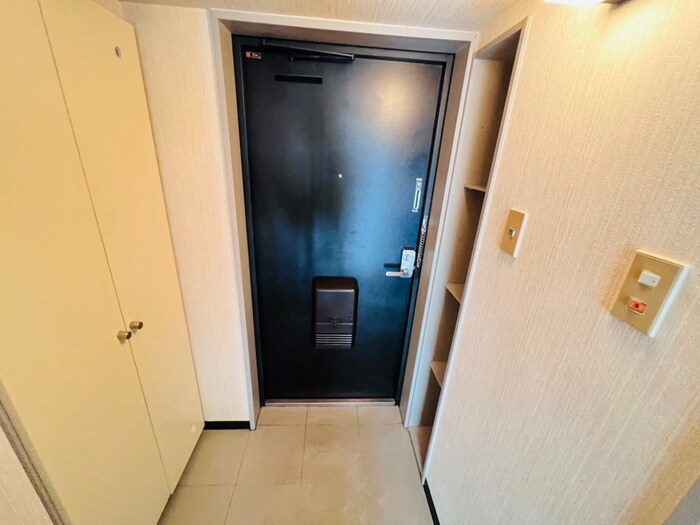 物件内観写真21　(玄関)