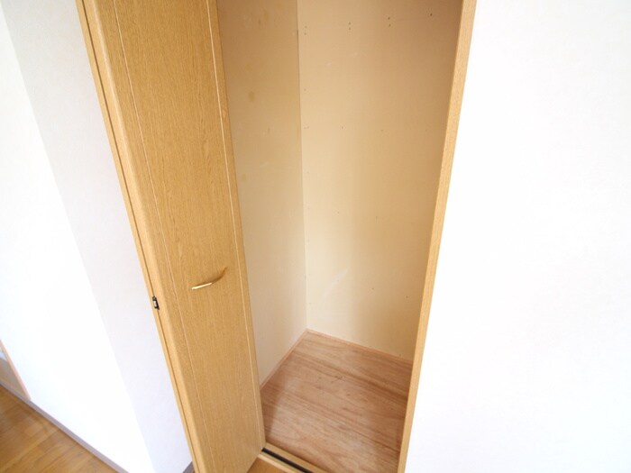物件内観写真11　(収納)
