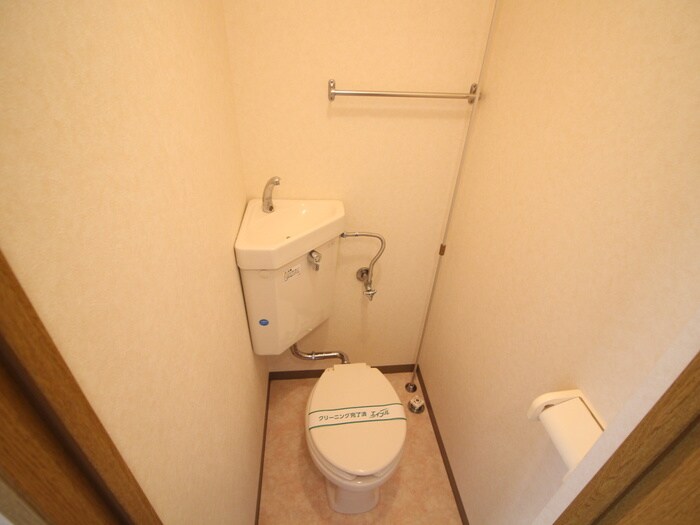 物件内観写真14　(トイレ)