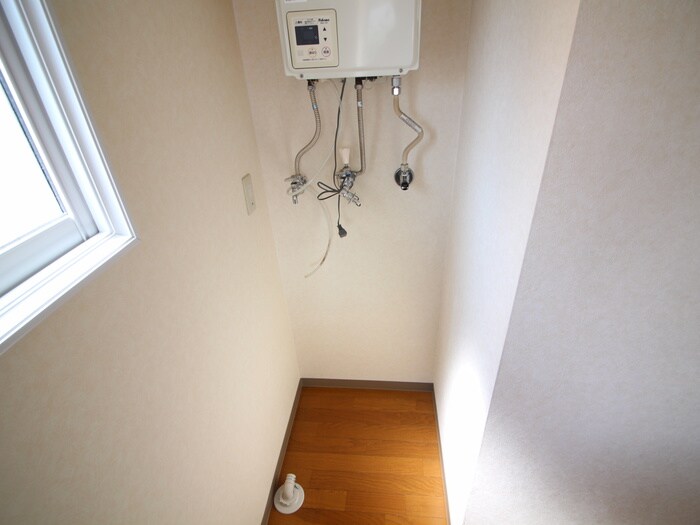 物件内観写真17　(洗濯機置場)