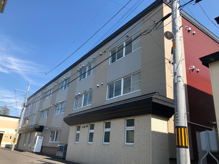 物件外観写真1　(外観写真)