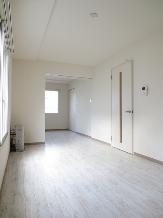 物件内観写真10　(居室)