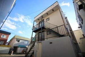 リラハイツⅠ外観写真
