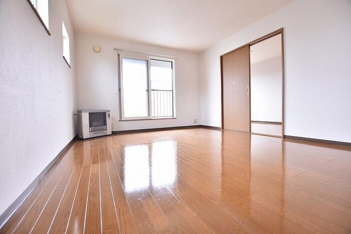 物件内観写真4　(居室)