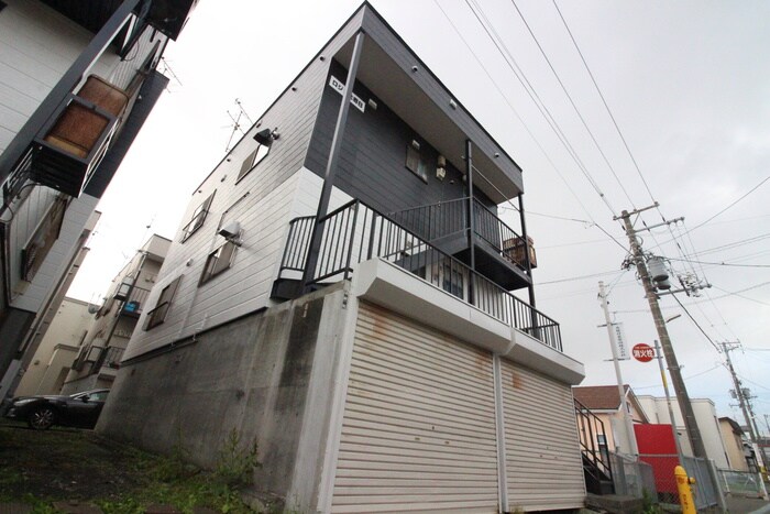 物件外観写真3　(外観写真)