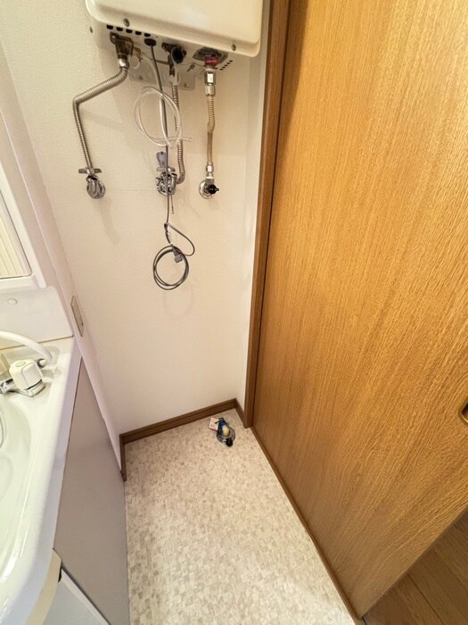 物件内観写真18　(洗濯機置場)