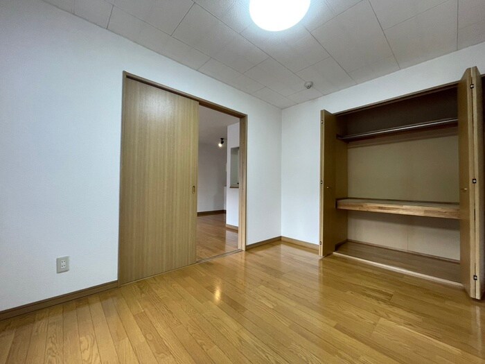 物件内観写真19　(居室)