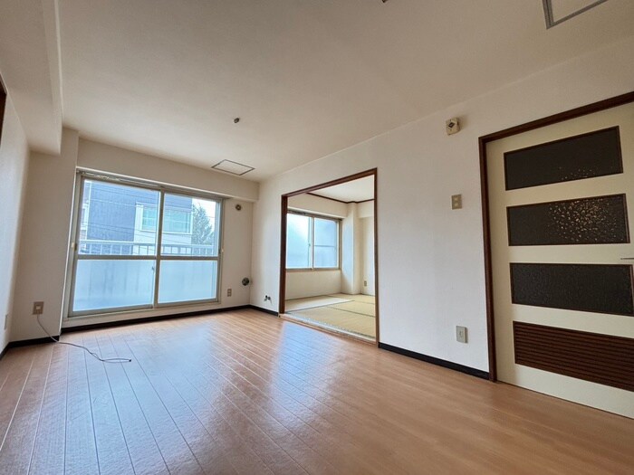 物件内観写真8　(居室)