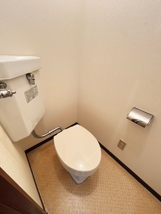 物件内観写真13　(トイレ)