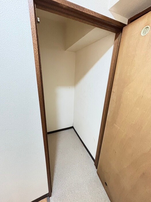 物件内観写真15　(収納)