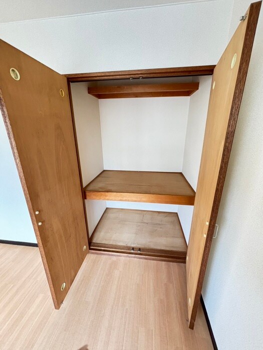 物件内観写真15　(収納)