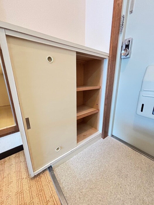 物件内観写真19　(靴箱)