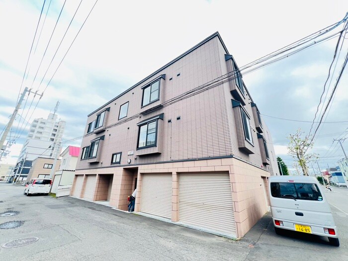 物件外観写真1　(外観写真)