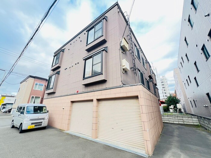 物件外観写真2　(外観写真)