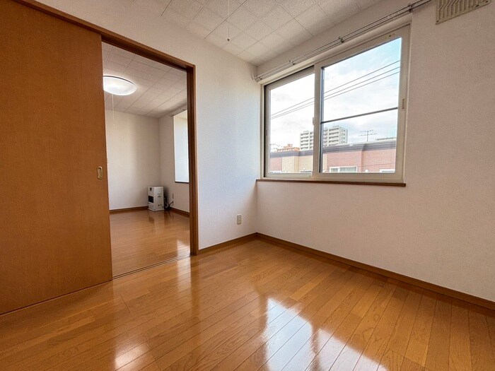 物件内観写真11　(居室)