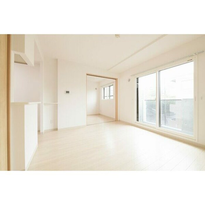 物件内観写真4　(居室)