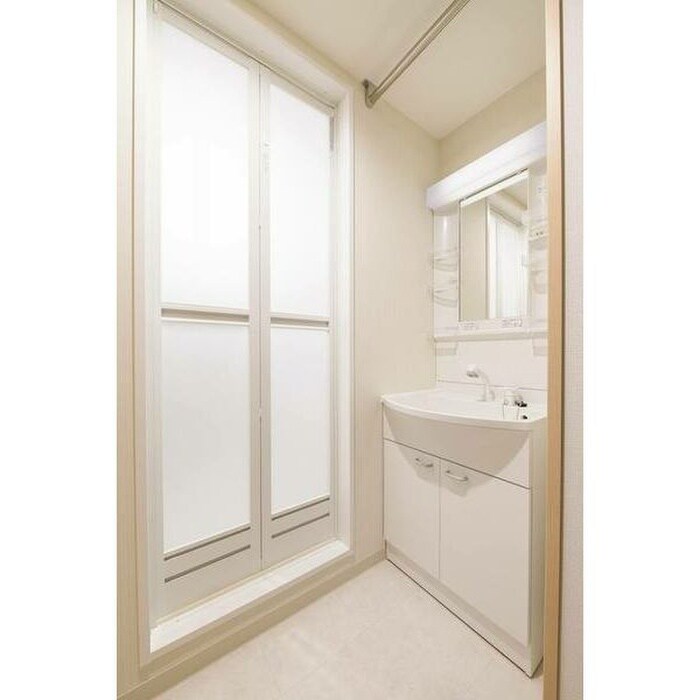 物件内観写真8　(洗面)