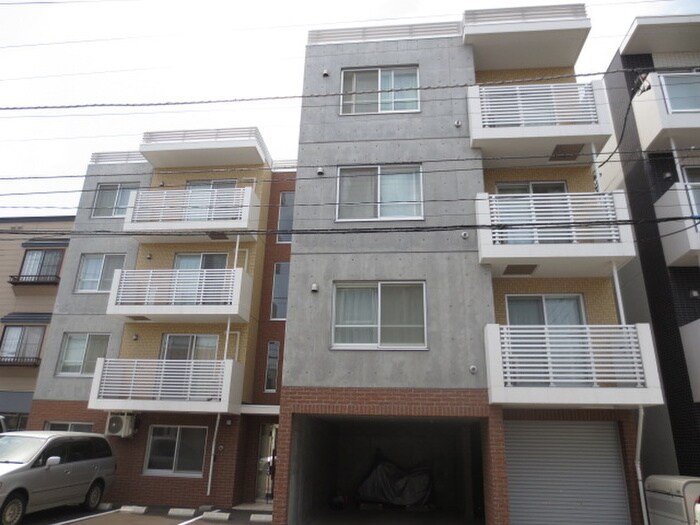 物件外観写真2　(外観写真)