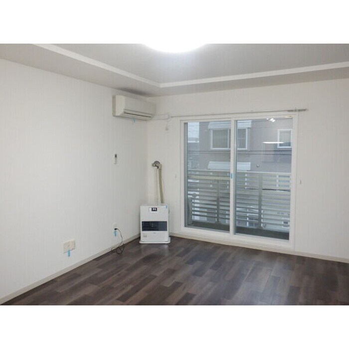 物件内観写真4　(居室)