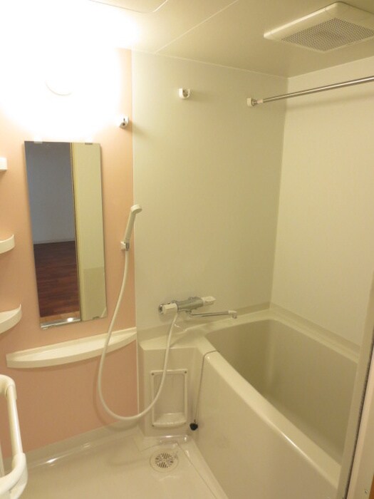物件内観写真12　(バス／シャワールーム等)