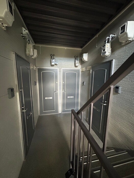 物件外観写真4　(エントランス部分)