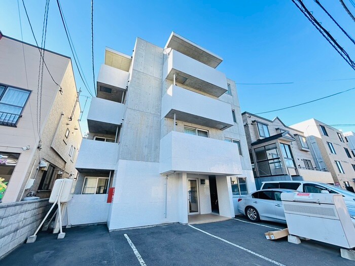 物件外観写真1　(外観写真)