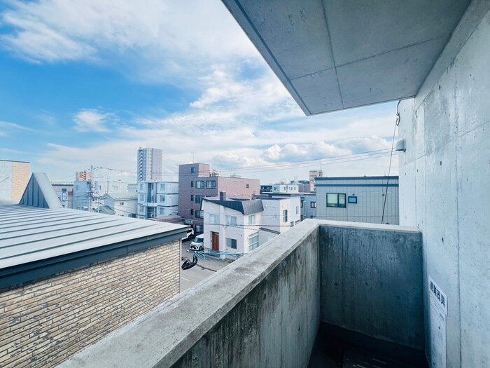 物件内観写真17　(室内からの展望)