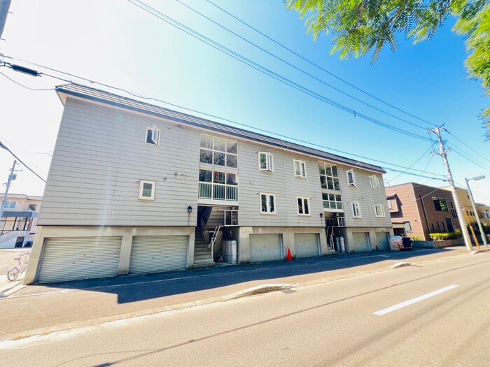 物件外観写真1　(外観写真)