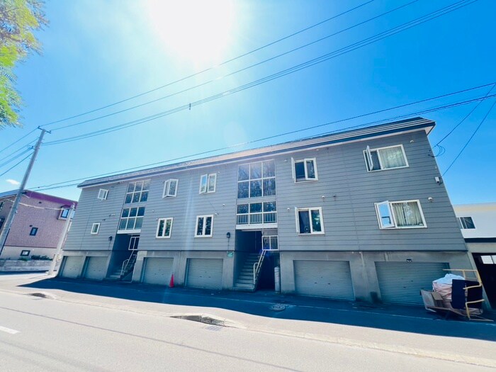 物件外観写真2　(外観写真)