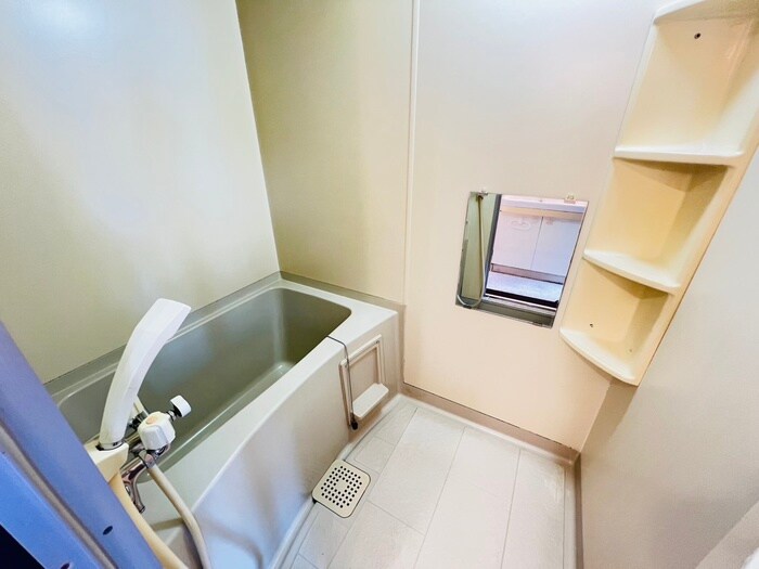 物件内観写真12　(バス／シャワールーム等)