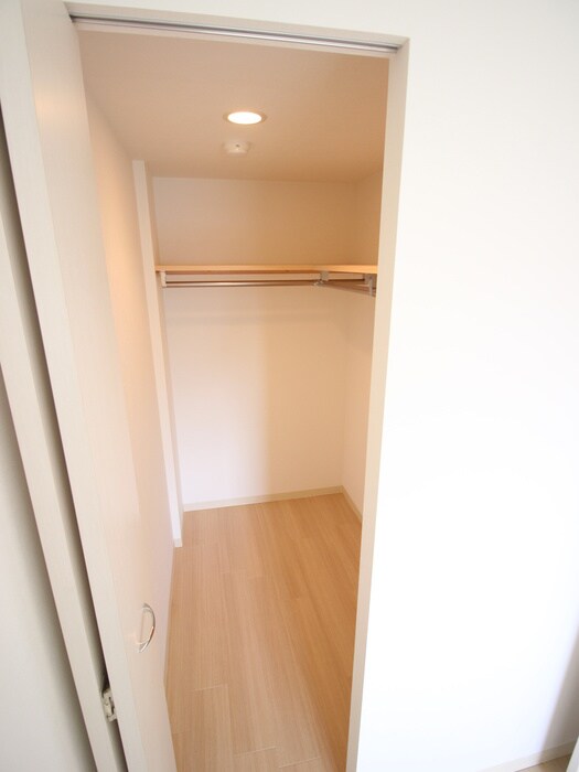 物件内観写真11　(収納)