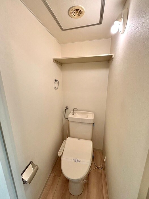 物件内観写真11　(トイレ)