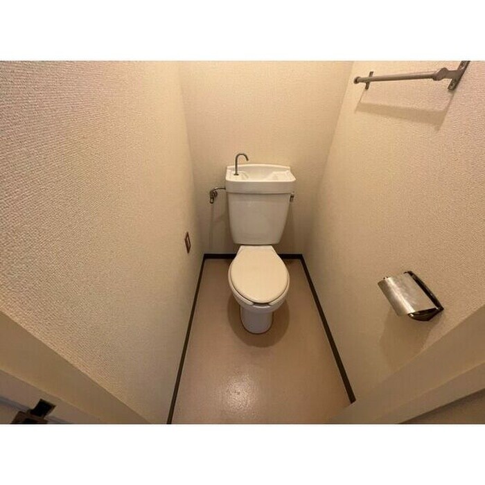 物件内観写真9　(トイレ)