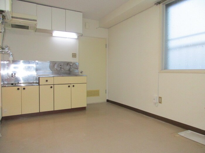 物件内観写真10　(居室)