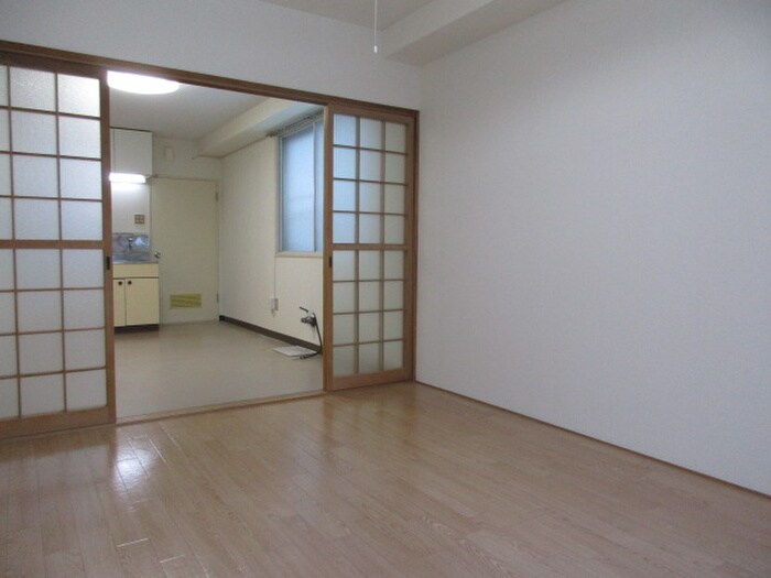 物件内観写真14　(居室)