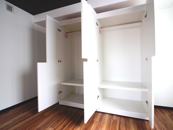 物件内観写真10　(収納)