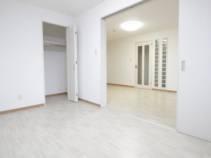 物件内観写真9　(居室)