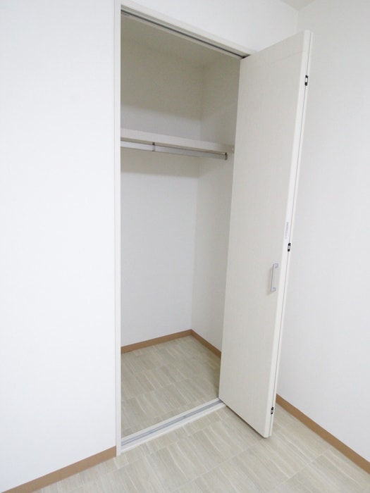 物件内観写真11　(収納)