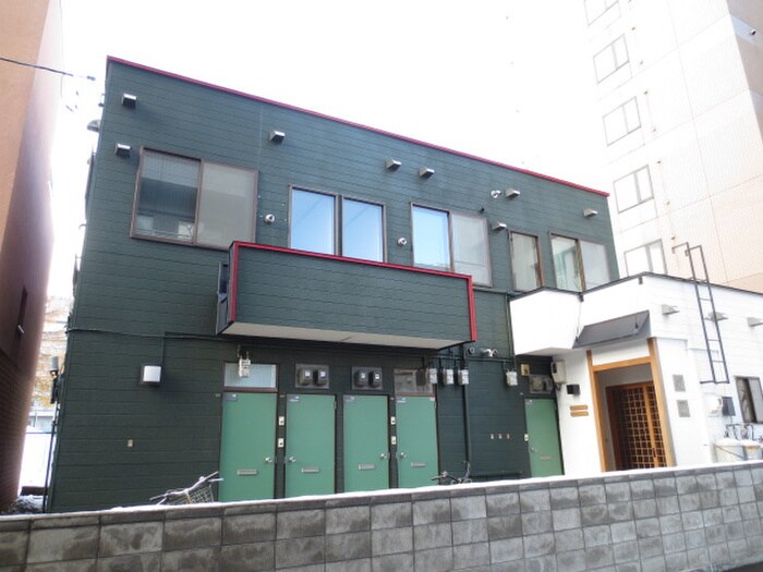 物件外観写真2　(外観写真)